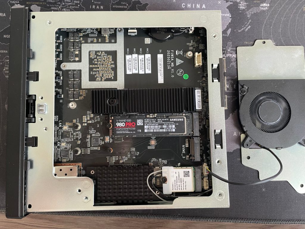 Minisforum MS-A2 Bifurcation