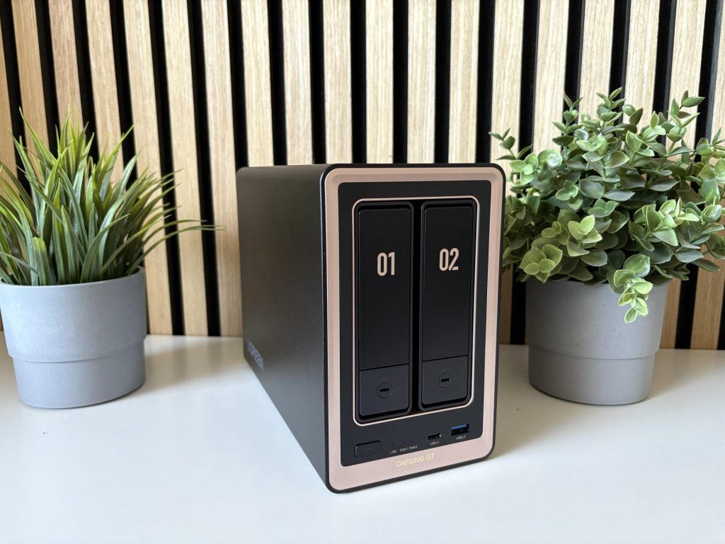 UGREEN NASync DXP2800 GT