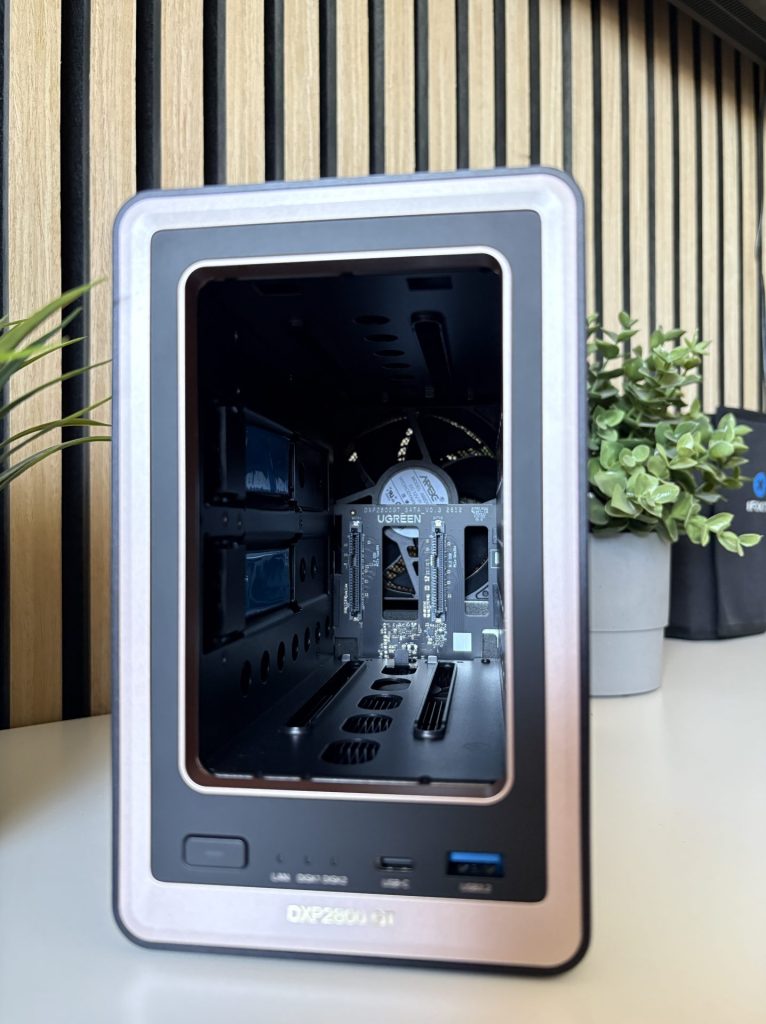 UGREEN NASync DXP2800 GT