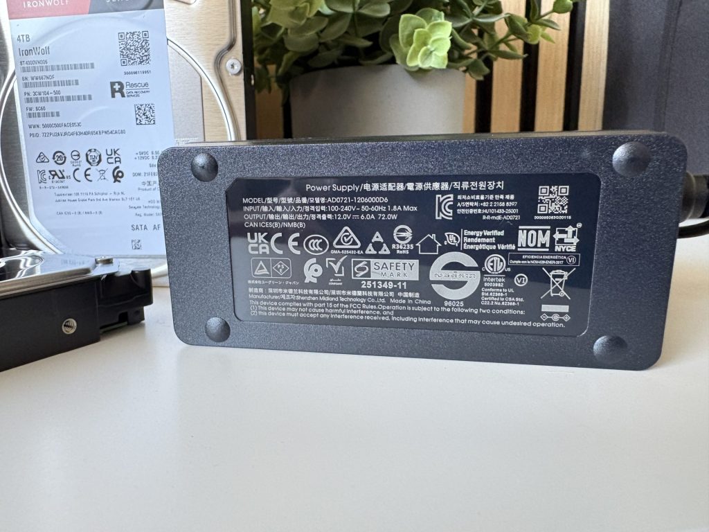 UGREEN NASync DXP2800 GT