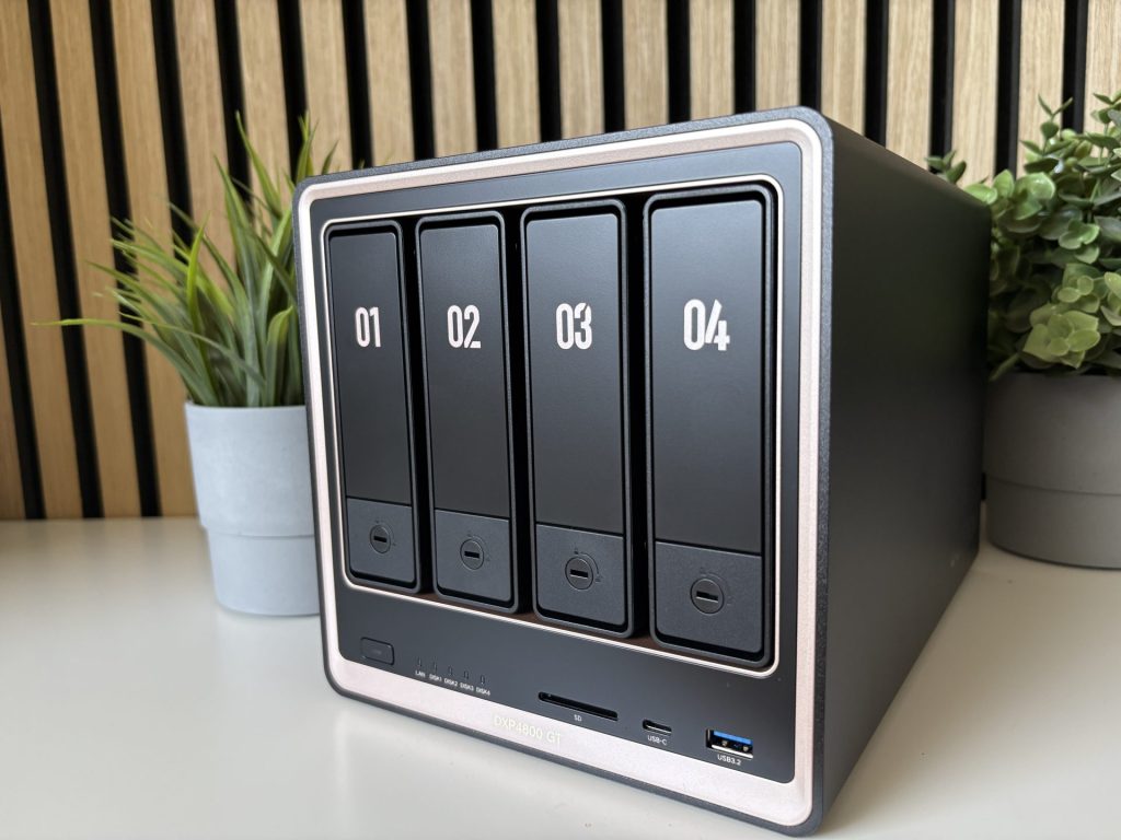 UGREEN NASync DXP4800 GT